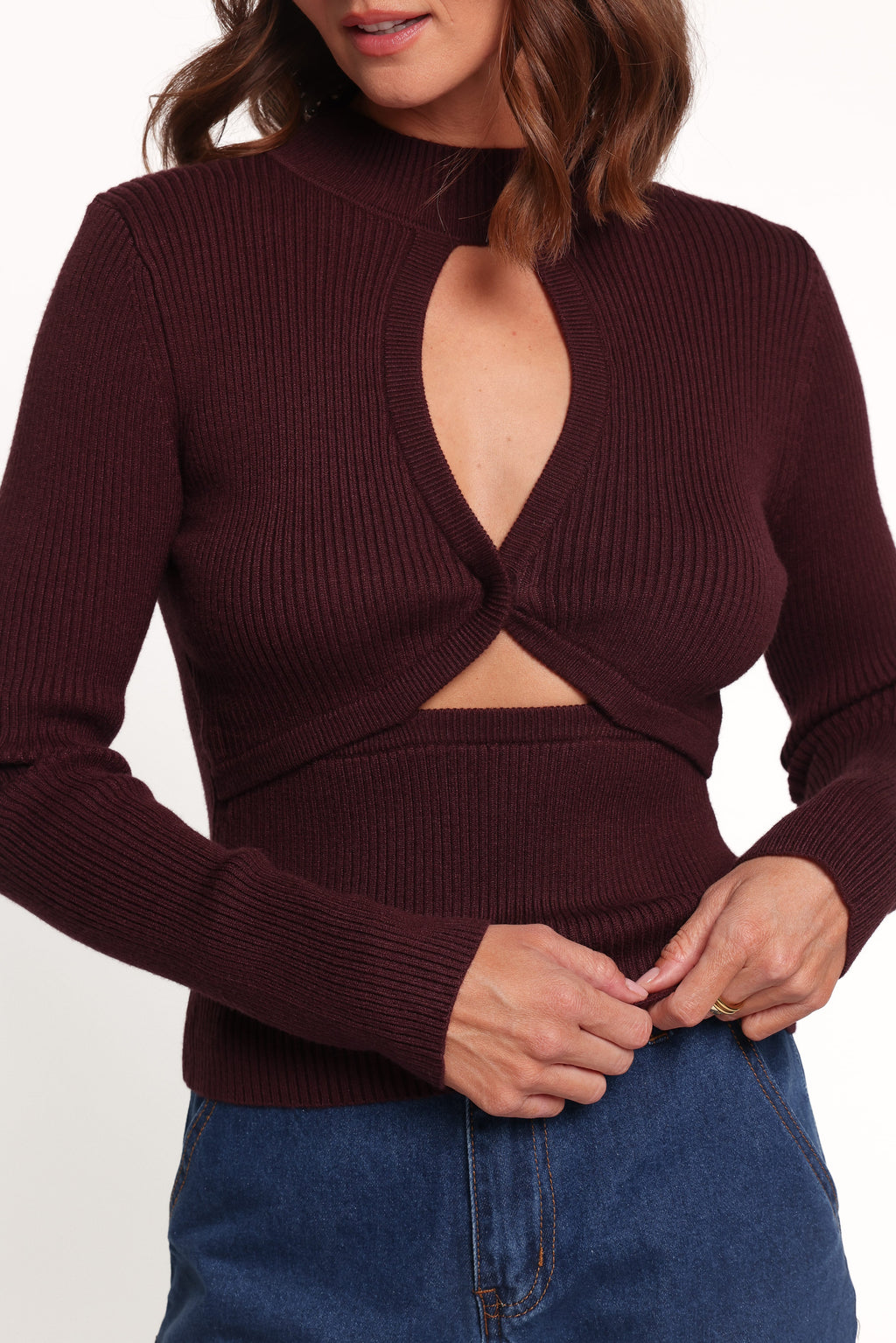 KNITWEAR Emmy Keyhole Mockneck Sweater - Burgundy