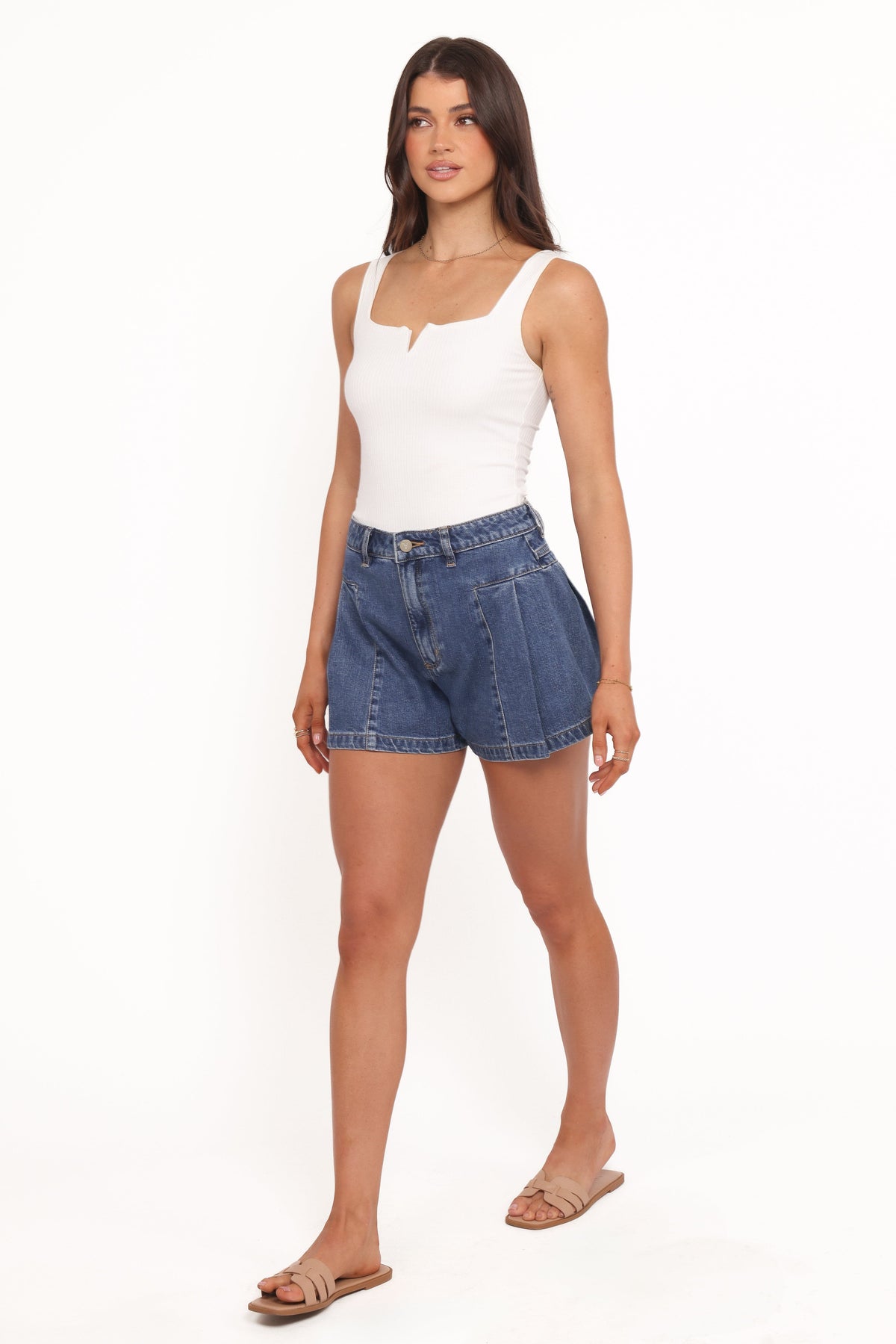 Petal and Pup USA BOTTOMS Abrand 94 Pleated Short - Bella
