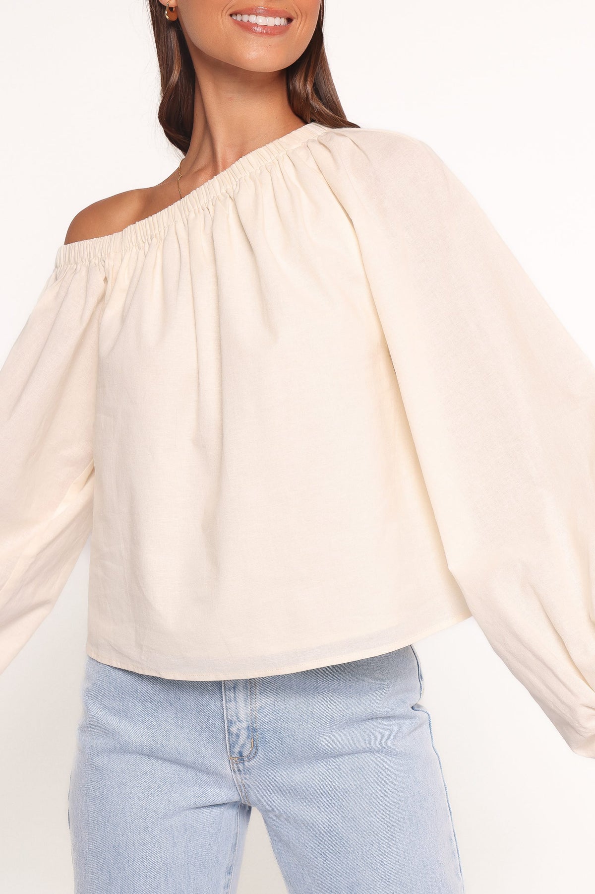 Petal and Pup USA TOPS Zion Off Shoulder Long Sleeve Top - Ivory (Hold for Rack)