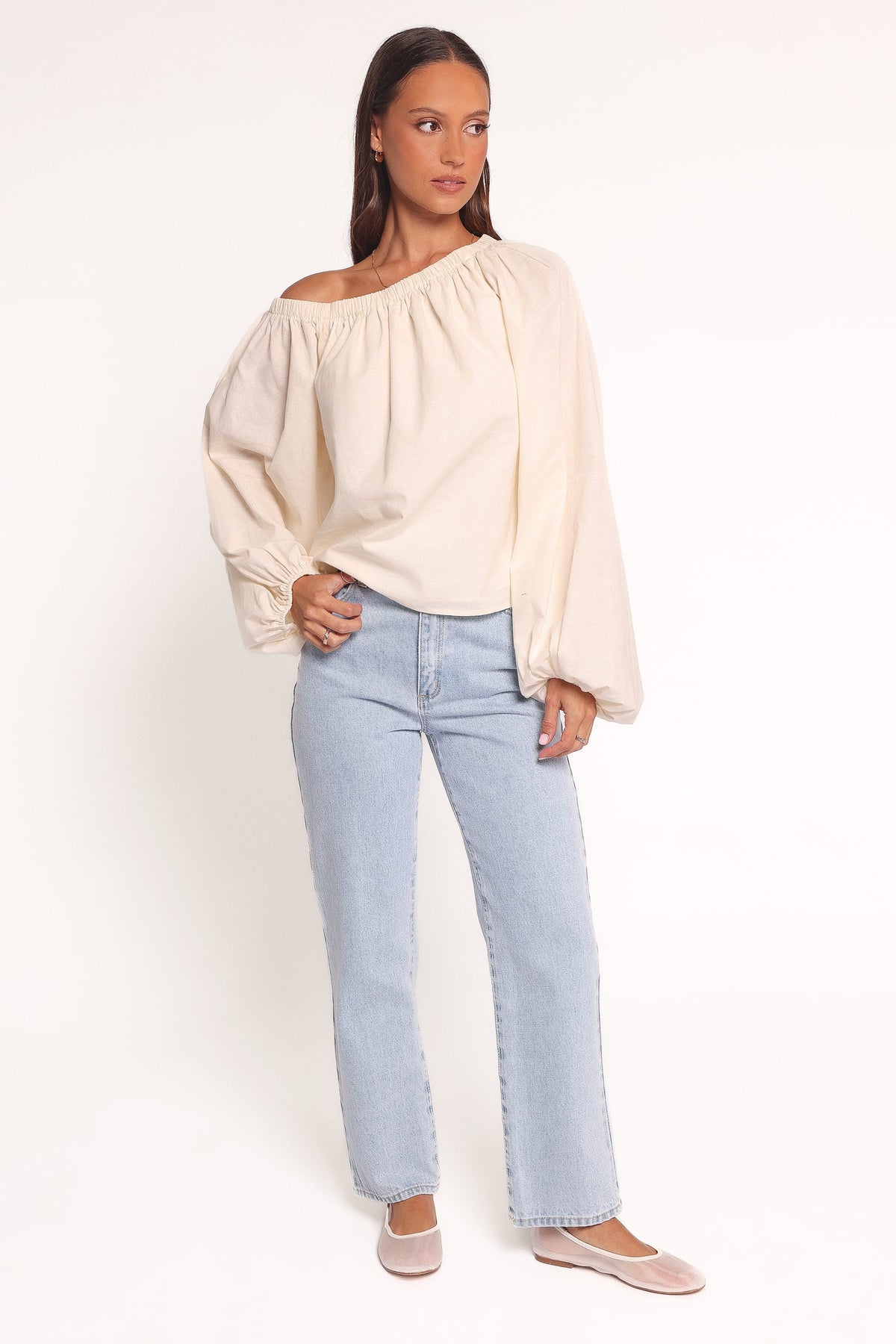 Petal and Pup USA TOPS Zion Off Shoulder Long Sleeve Top - Ivory (Hold for Rack)